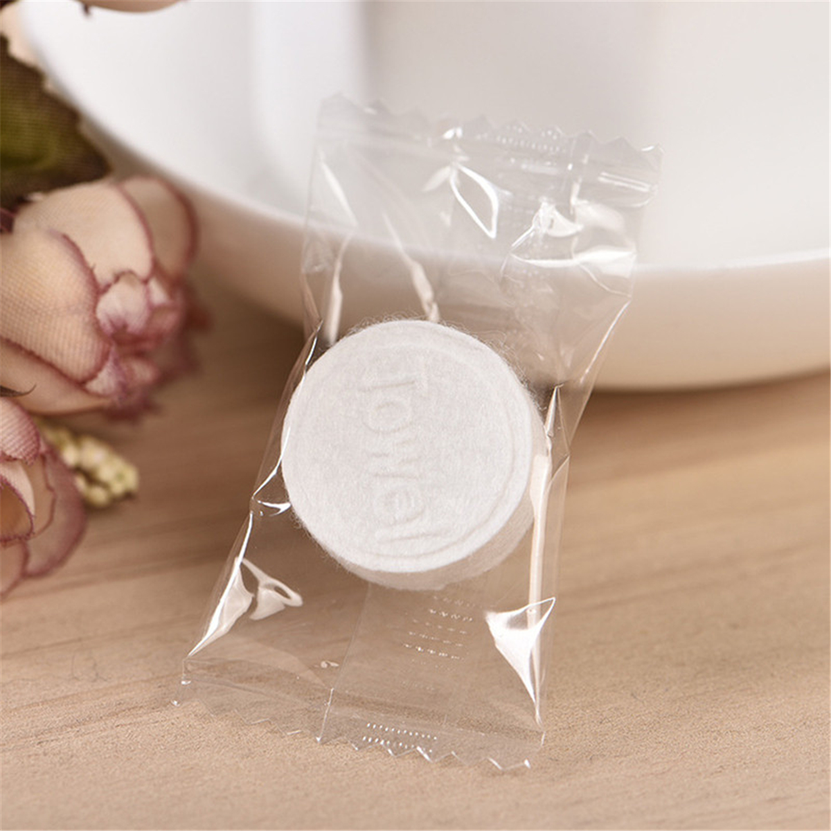 50X Portable Disposable Magic Compressed Towel Toilet Paper Tablet Coin