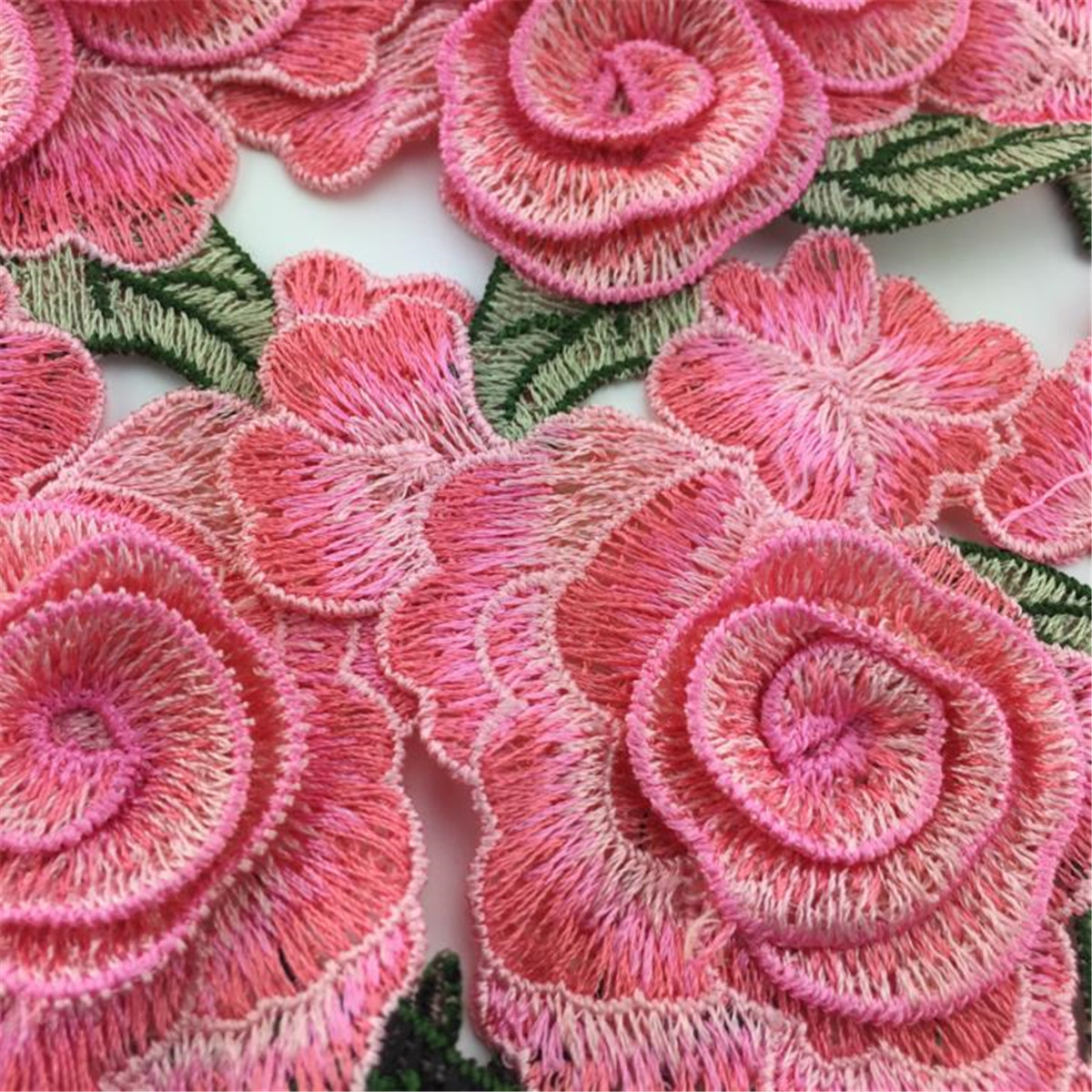 1 Pair Rose Flower Embroidery Sew On Patch Cloth Floral Collar Garment ...