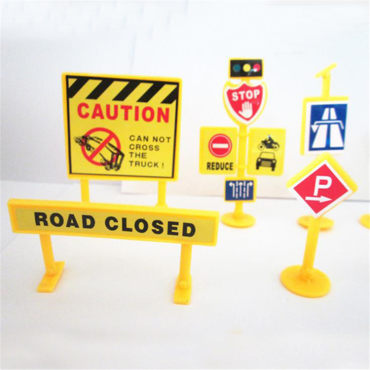 10Pcs/set Plastic Traffic Road Signs Kids Children Play Learn Toy Game ...