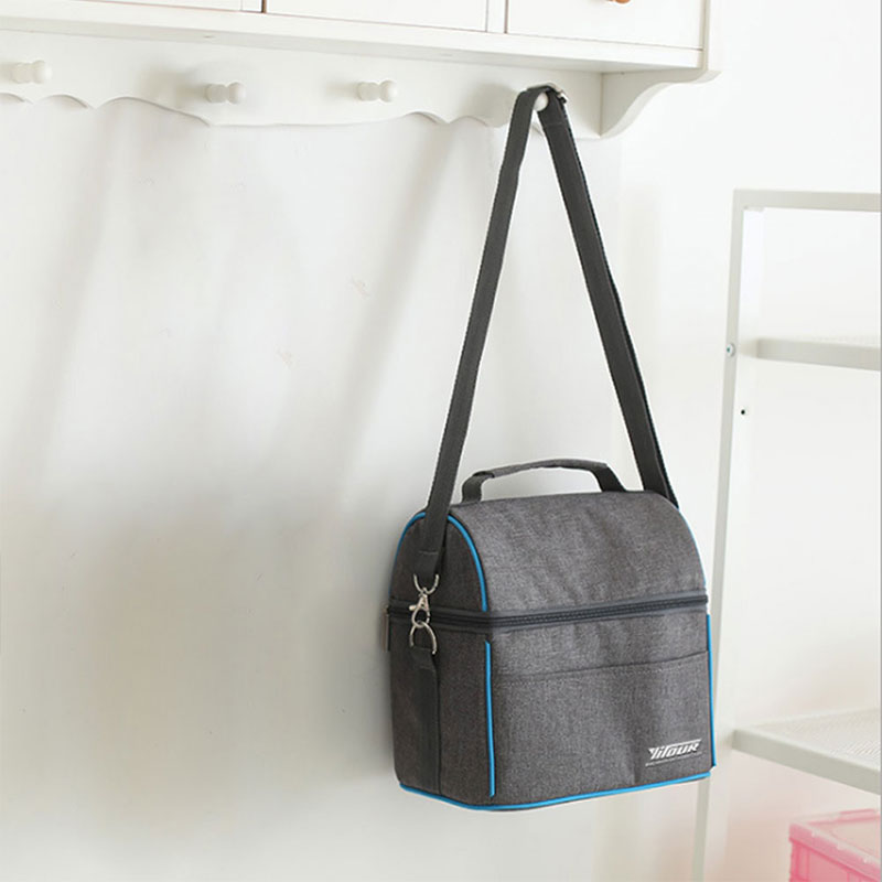 insulated lunch tote with shoulder strap